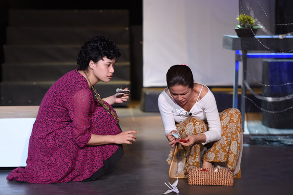 Thiên Thiên mở màn cho sân khấu kịch Hồng Hạc 	